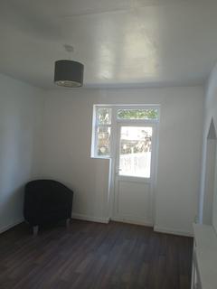 4 bedroom terraced house to rent, Dagenham RM8