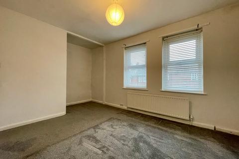 2 bedroom terraced house to rent, Howlett Hall Road, Newcastle upon Tyne, NE15