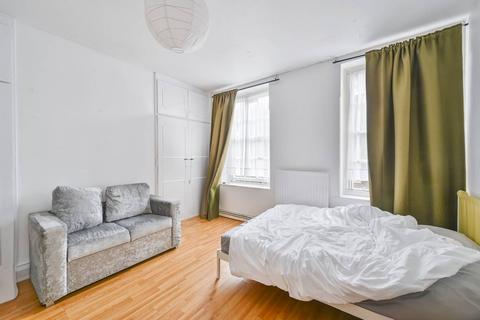 3 bedroom flat for sale, Frampton Street, St John's Wood, London, NW8