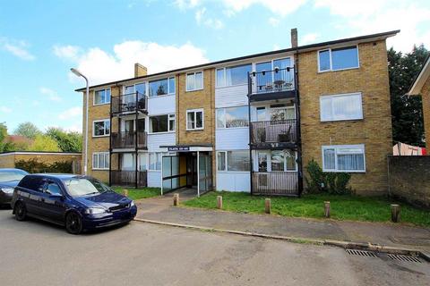 2 bedroom apartment for sale, Chaulden House Gardens, Boxmoor