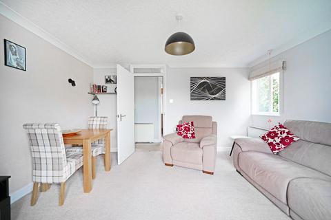 2 bedroom apartment for sale, Kelvedon Grove, Fernleigh Court Kelvedon Grove, B91