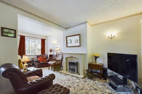 3 bedroom terraced house for sale, Moor Crescent, Lower Kinnerton, CH4