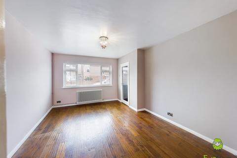 3 bedroom end of terrace house to rent, 13 Paddock Road, Bexleyheath