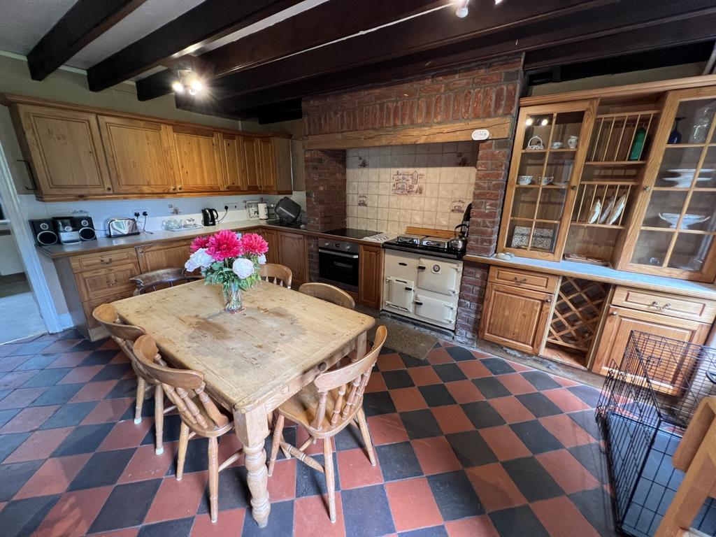 Kitchen/Dining Room