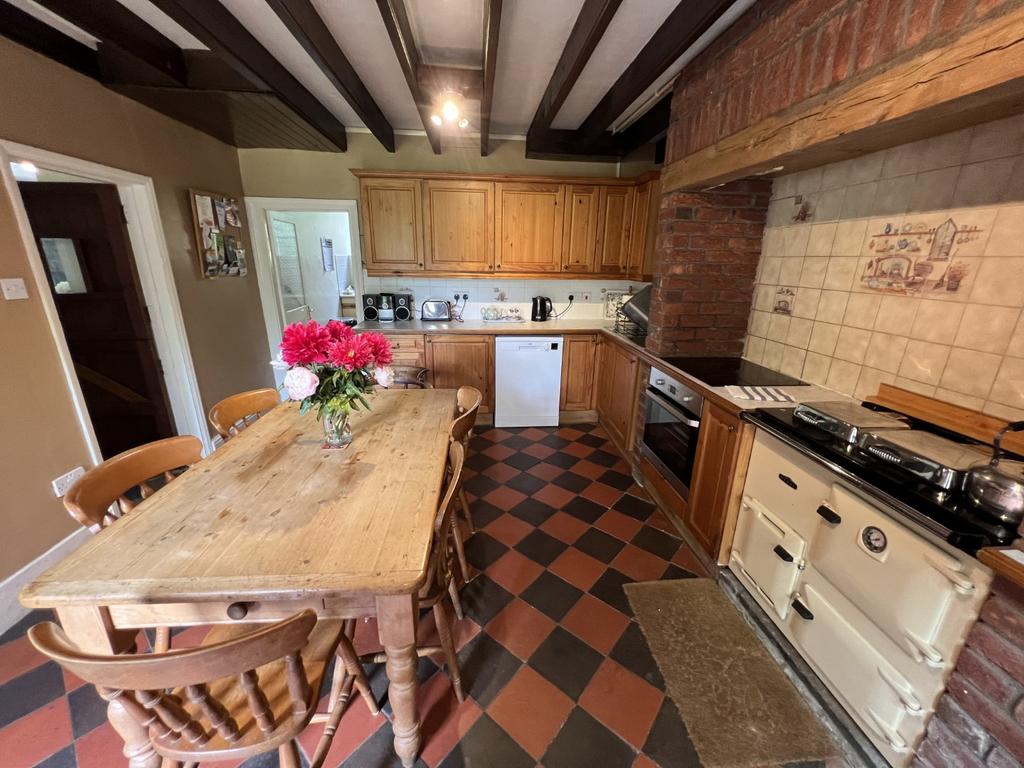 Kitchen/Dining Room