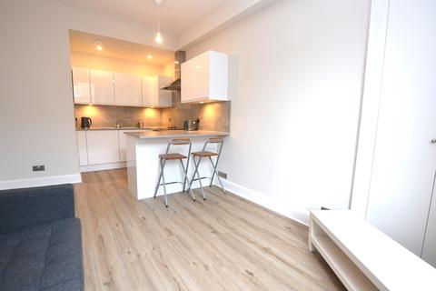 1 bedroom flat to rent, Murdoch Terrace, Polwarth, Edinburgh, EH11