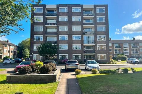 2 bedroom apartment for sale, Canterbury Close, Southport PR8