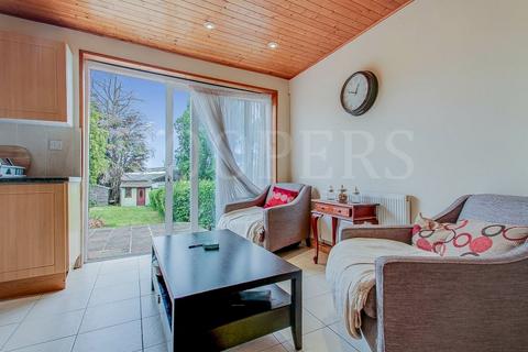 4 bedroom end of terrace house for sale, Chipstead Gardens, London, NW2
