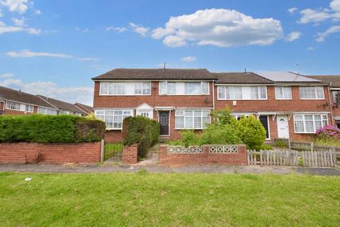 3 bedroom townhouse for sale, Cedar Close, Leeds, West Yorkshire