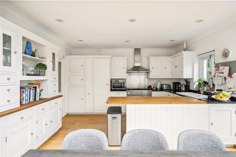 6 bedroom semi-detached house to rent, Priory Road, Richmond, TW9