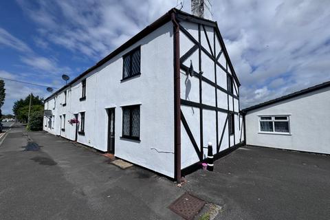 2 bedroom cottage for sale, Station Road, New Longton, Preston, PR4