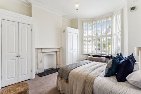 2 bedroom apartment for sale, Lysias Road, SW12