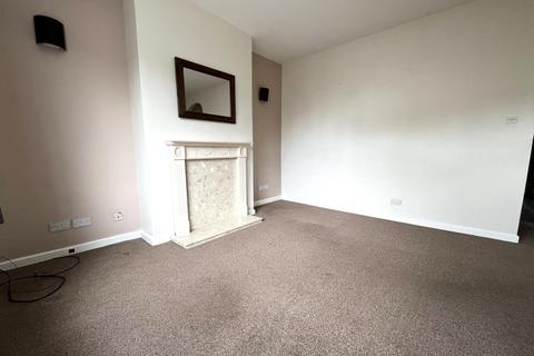 3 bedroom house to rent, Castleford Road, Normanton