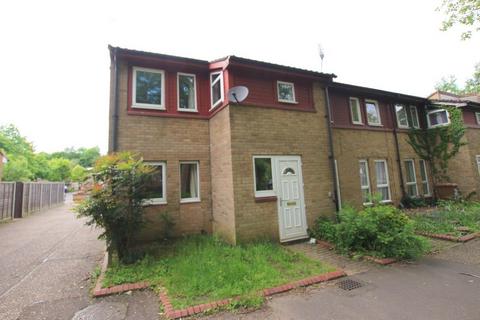 3 bedroom end of terrace house to rent, Lessingham, Peterborough PE2
