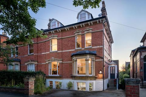 5 bedroom villa for sale, Christchurch Road, Cheltenham GL50