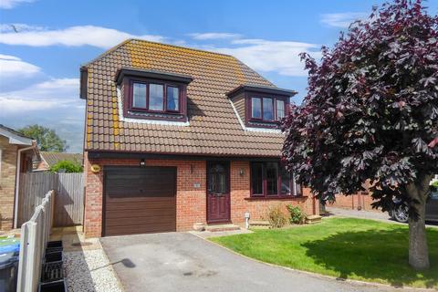 3 bedroom detached house for sale, Rockingham Close, Worthing, West Sussex