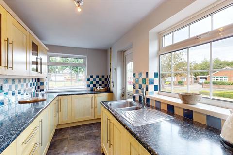4 bedroom bungalow for sale, Victoria Close, Boughton, Newark, Nottinghamshire, NG22