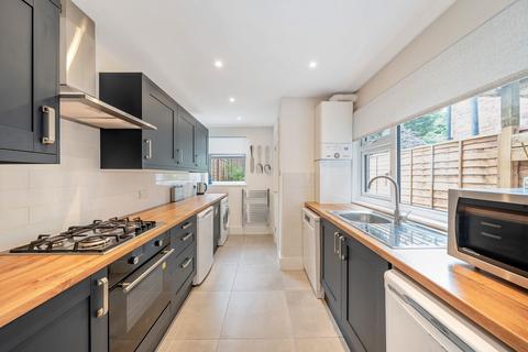 206 Chipstead Valley Road, Coulsdon, CR5 3BH
