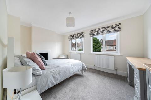 206 Chipstead Valley Road, Coulsdon, CR5 3BH
