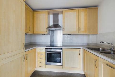 1 bedroom flat for sale, Gordon Road, Haywards Heath, RH16