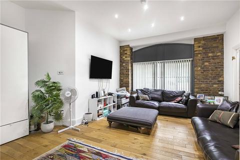 2 bedroom apartment for sale, Telfords Yard, London, E1W