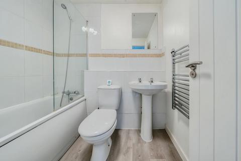 1 bedroom flat for sale, High Wycombe,  Buckinghamshire,  HP13