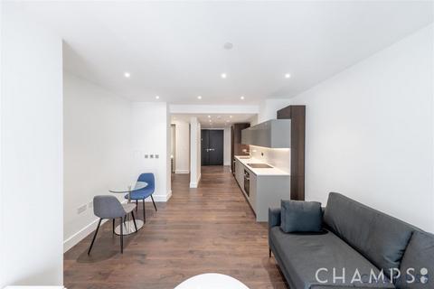 Studio to rent, Goodman‘s Field, Leman Street, London, E1