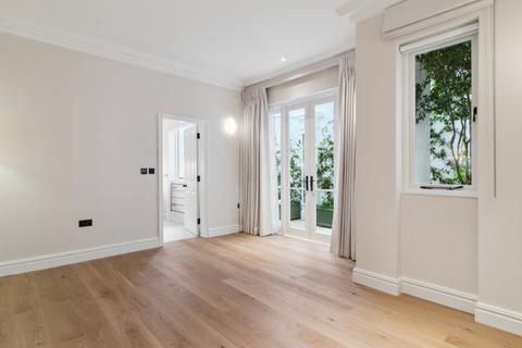 3 bedroom apartment to rent, Rutland Gate, London, SW7