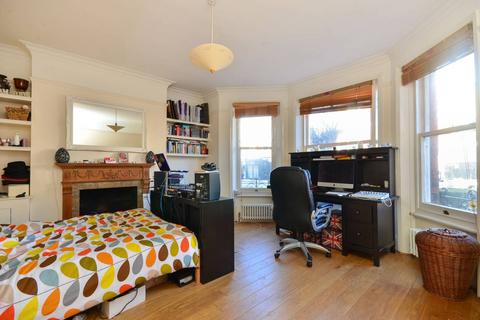 2 bedroom flat to rent, Fulham Road, Parsons Green, London, SW6