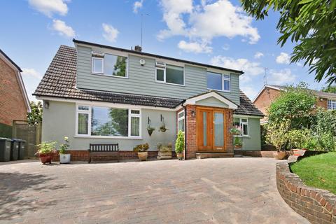 3 bedroom detached house for sale, Harwoods Lane, East Grinstead, RH19