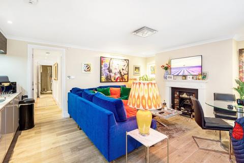 2 bedroom flat to rent, Grays Inn Road London WC1X