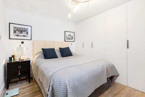 2 bedroom flat to rent, Grays Inn Road London WC1X