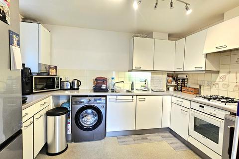 6 Sangam Close, Southall, UB2 5JB