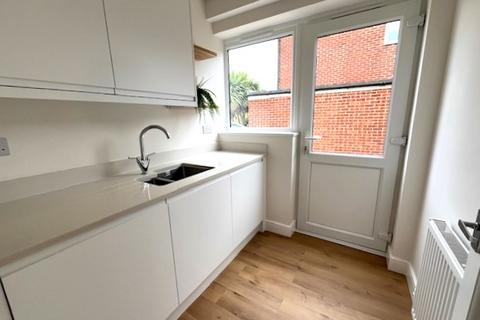 35 Broad View, Selsey, Chichester, PO20 0SX