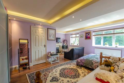 5 bedroom detached house for sale, Corton Close, Stevenage
