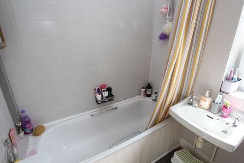 24 Bullfinch Road, St Athan, Barry, CF62 4ND