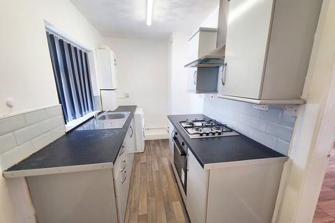 2 bedroom house to rent, Byron Street, Sunderland SR5