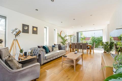 5 bedroom detached house for sale, Tivoli Crescent North, Brighton