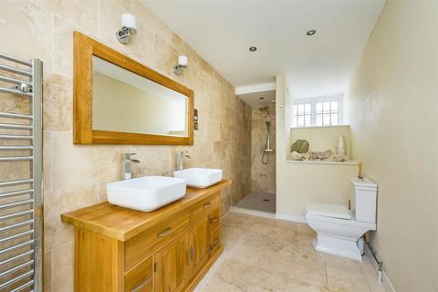 17 Hanover Crescent, Brighton, BN2 9SB
