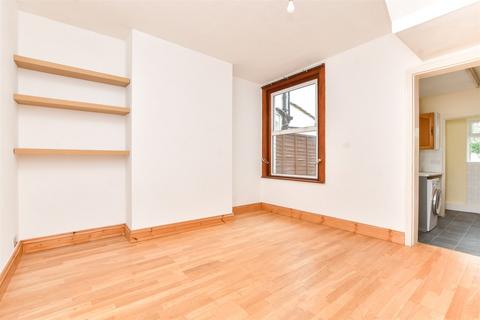 26 Lower Road, Kenley, CR8 5NB
