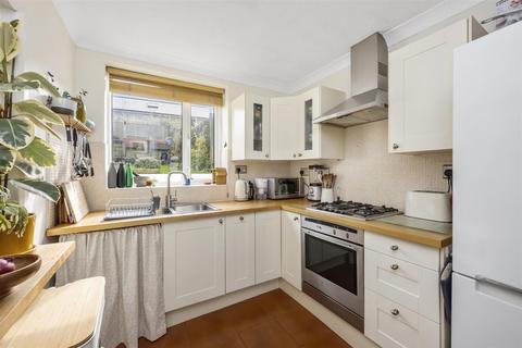 30 Kimberley Road, Brighton, BN2 4EP