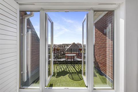 3 bedroom apartment for sale, Parham House, Chatsworth Square, Hove