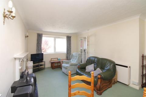 1 bedroom apartment for sale, Amber Court, Holland Road, Hove