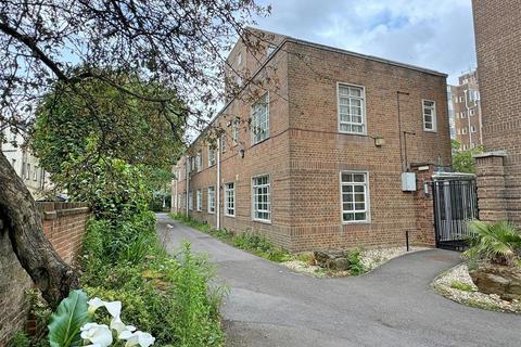 1 bedroom retirement property for sale, Wilbury Road, Hove