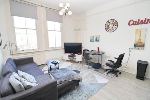 1 bedroom apartment for sale, First Avenue, Hove