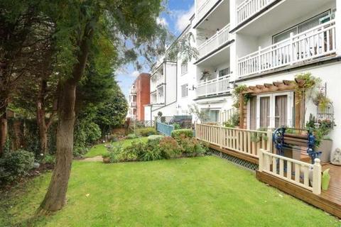 2 bedroom apartment for sale, Palmeira Avenue, Westcliff-on-Sea, Essex, SS0