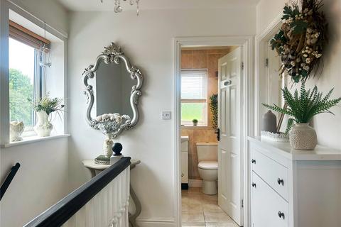 30 Chepstow Drive, Oldham, OL1 4TF