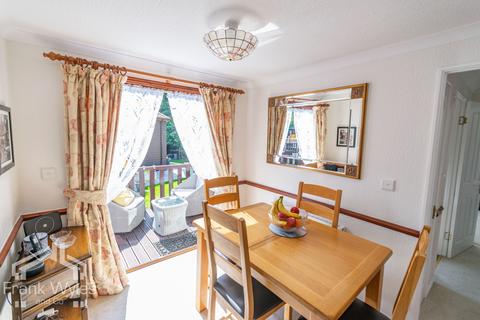 2 bedroom lodge for sale, Lawnsdale Park, 8 Conifer Crescent, Moss Side