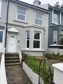 2 bedroom flat to rent, Saxon Road, Hastings