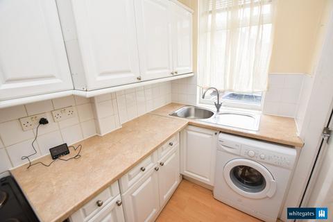 2 bedroom terraced house for sale, Shafton View, Holbeck, West Yorkshire, LS11